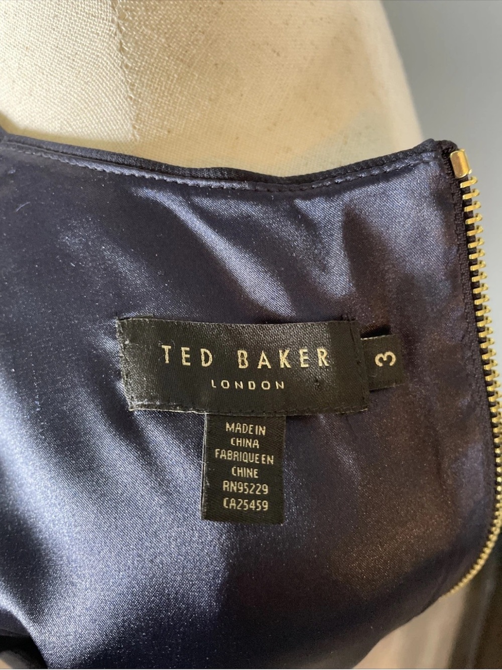 Ted Baker London Navy Blue Sleeveless Kezzia Keyhole Midi Sheath Dress 3 US 8-10 - Picture 8 of 9
